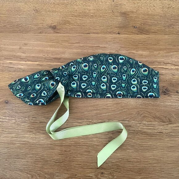 NWOT Ponytail scrub cap, scrub hat, surgical cap, ponytail scrub hat - Picture 1 of 3